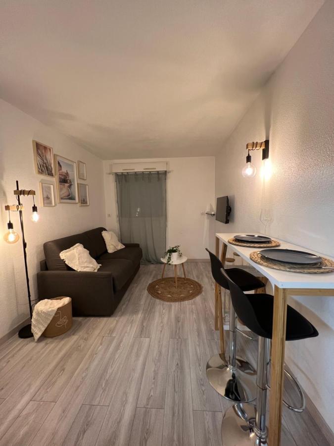 Studio Nice Port Extérieur photo